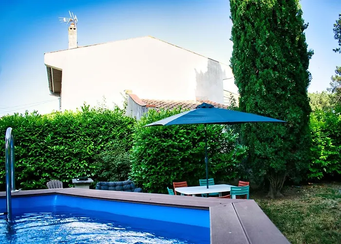 Agreable Maison 3 Avec Piscine 別荘