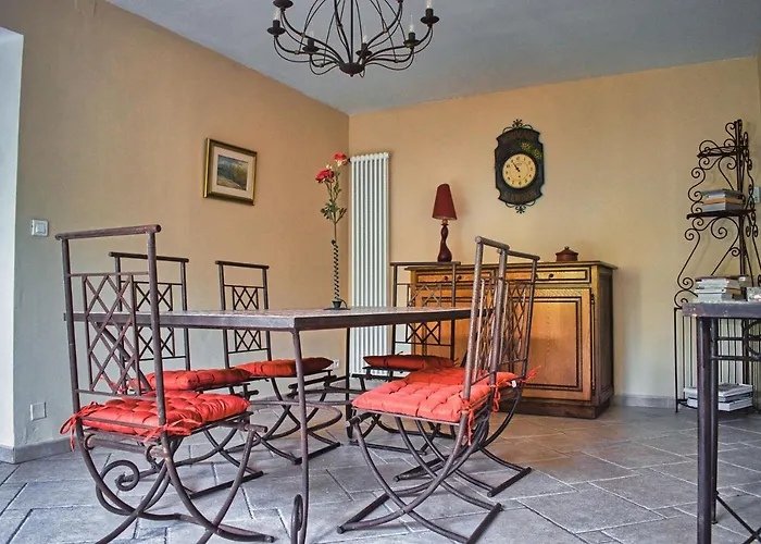 Agreable Maison 3 Avec Piscine Casa de Férias
